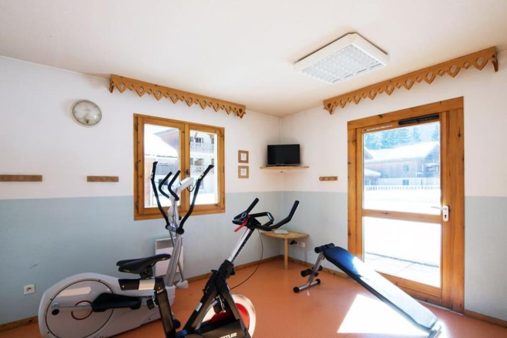 Appartement Rez-De-Chaussee, Cosy T3 4 A 6 Pers Avec Piscines Interieure & Exterieure A Samoens En Haute-Savoie المظهر الخارجي الصورة